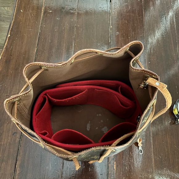 Authentic Louis Vuitton Monogram Bucket Bag - Picture 7 of 15